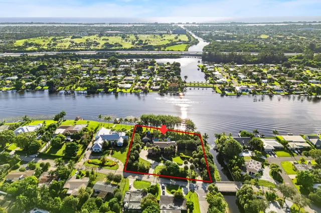 $5,250,000 | 7420 West Lake Drive, Lake Clarke Shores, FL 33406