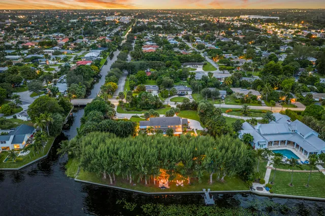 $5,250,000 | 7420 West Lake Drive, Lake Clarke Shores, FL 33406