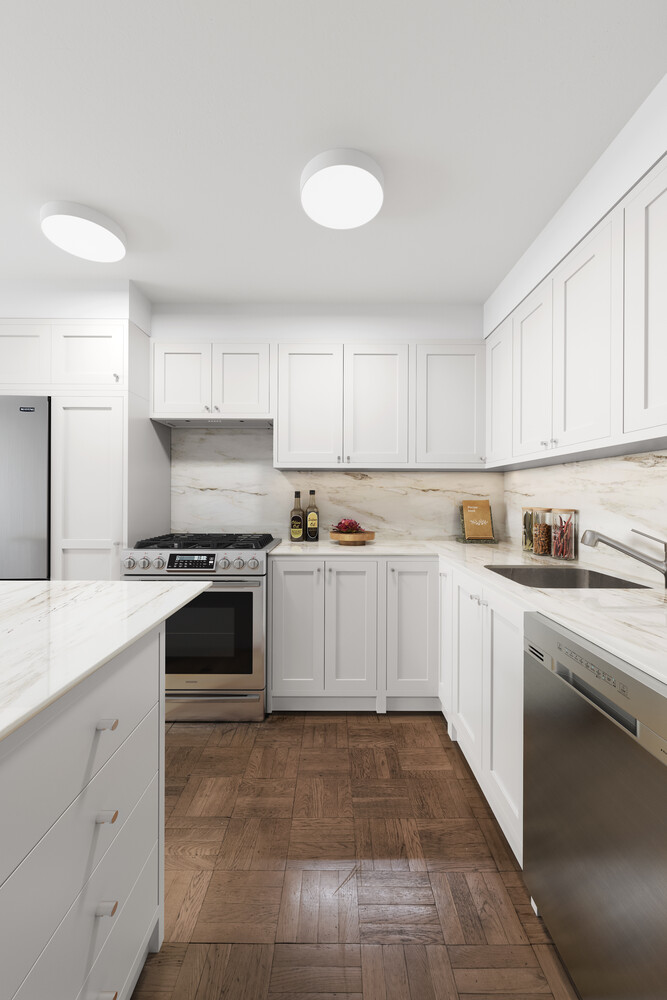 207 East 74th Street, Unit 5JH Manhattan, NY 10021 - Photo 4 of 24