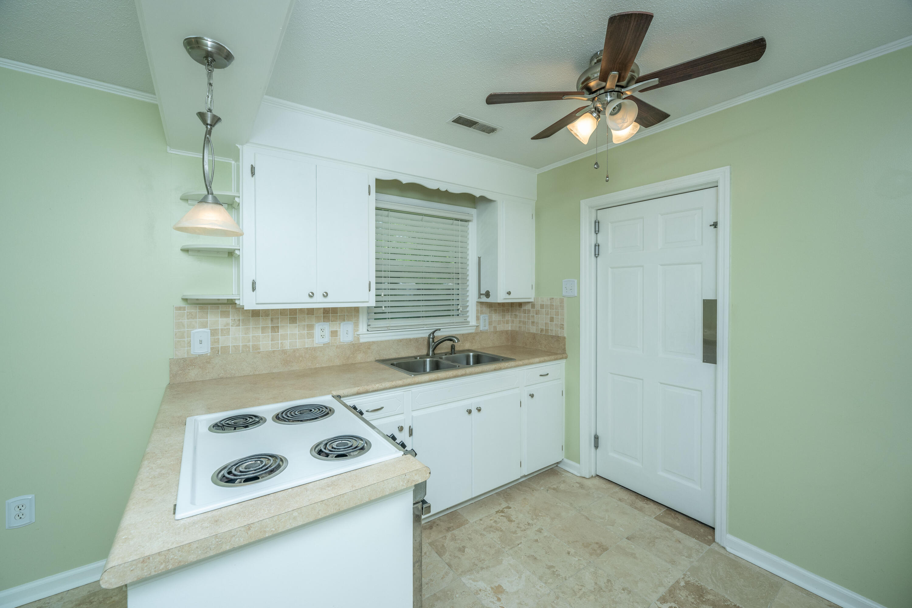 212 Farm Road Goose Creek, SC 29445 - Photo 8 of 24 212FarmRd015