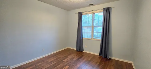 $2,000 | 45 Chemin Place, Sharpsburg, GA 30277