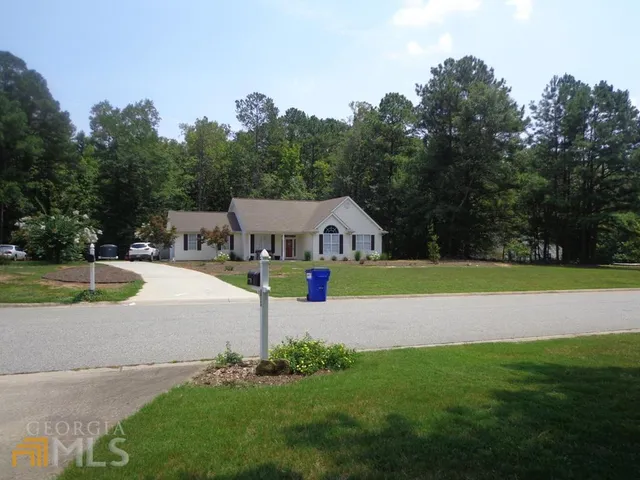 $2,000 | 45 Chemin Place, Sharpsburg, GA 30277