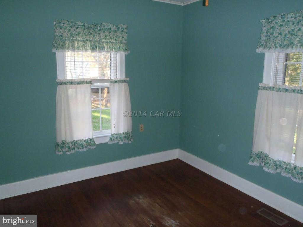 8430 Newark Road Newark, MD 21841 - Photo 5 of 12