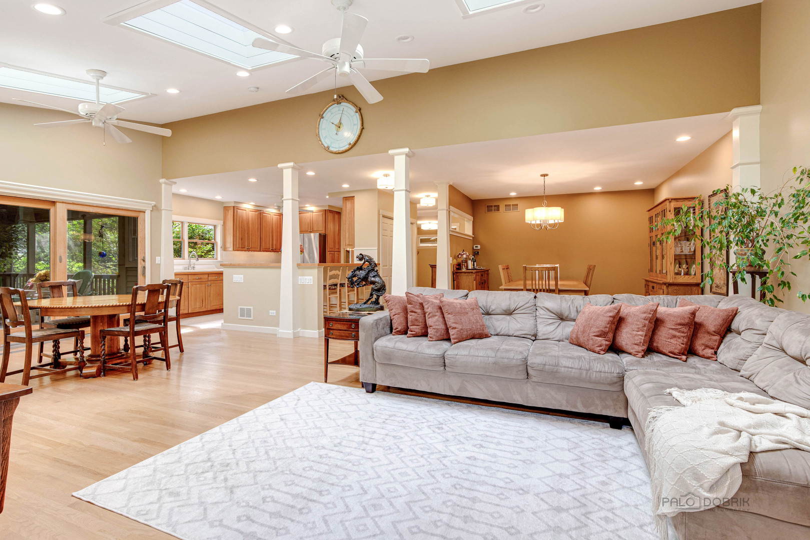 590 West Helen Road Palatine, IL 60067 - Photo 19 of 95