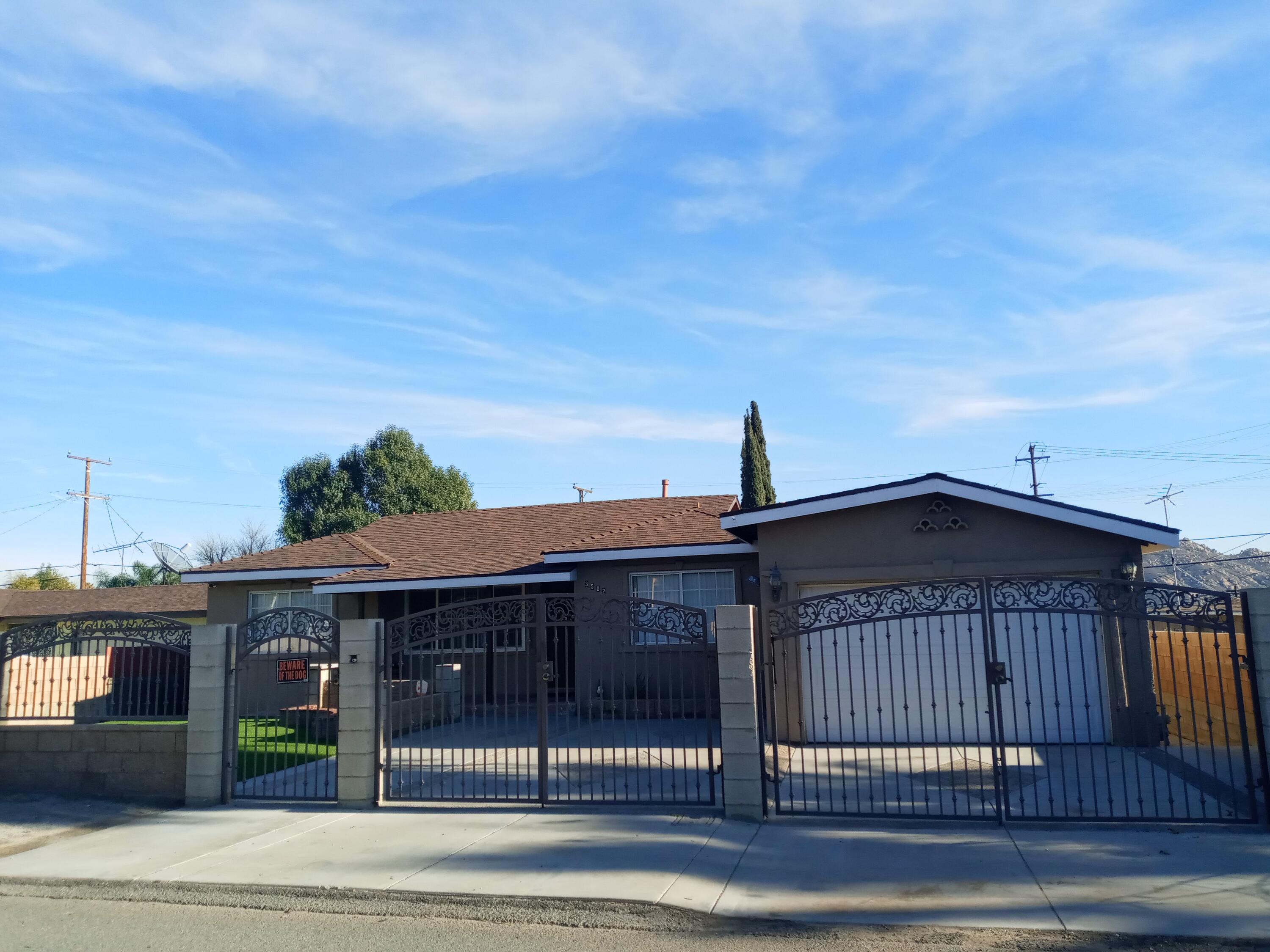 3502 Grandview Avenue Riverside, CA 92509 - Photo 1 of 28 front 1