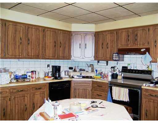 52 Cemetery Road Perryopolis, PA 15473 - Photo 2 of 14 Kitchen.