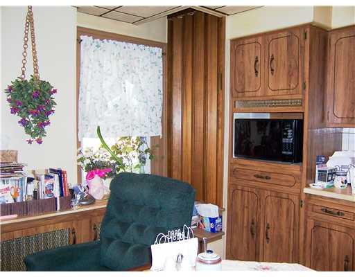 52 Cemetery Road Perryopolis, PA 15473 - Photo 4 of 14 Kitchen.