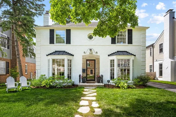 $1,050,000 | 1943 Greenwood Avenue, Wilmette, IL 60091