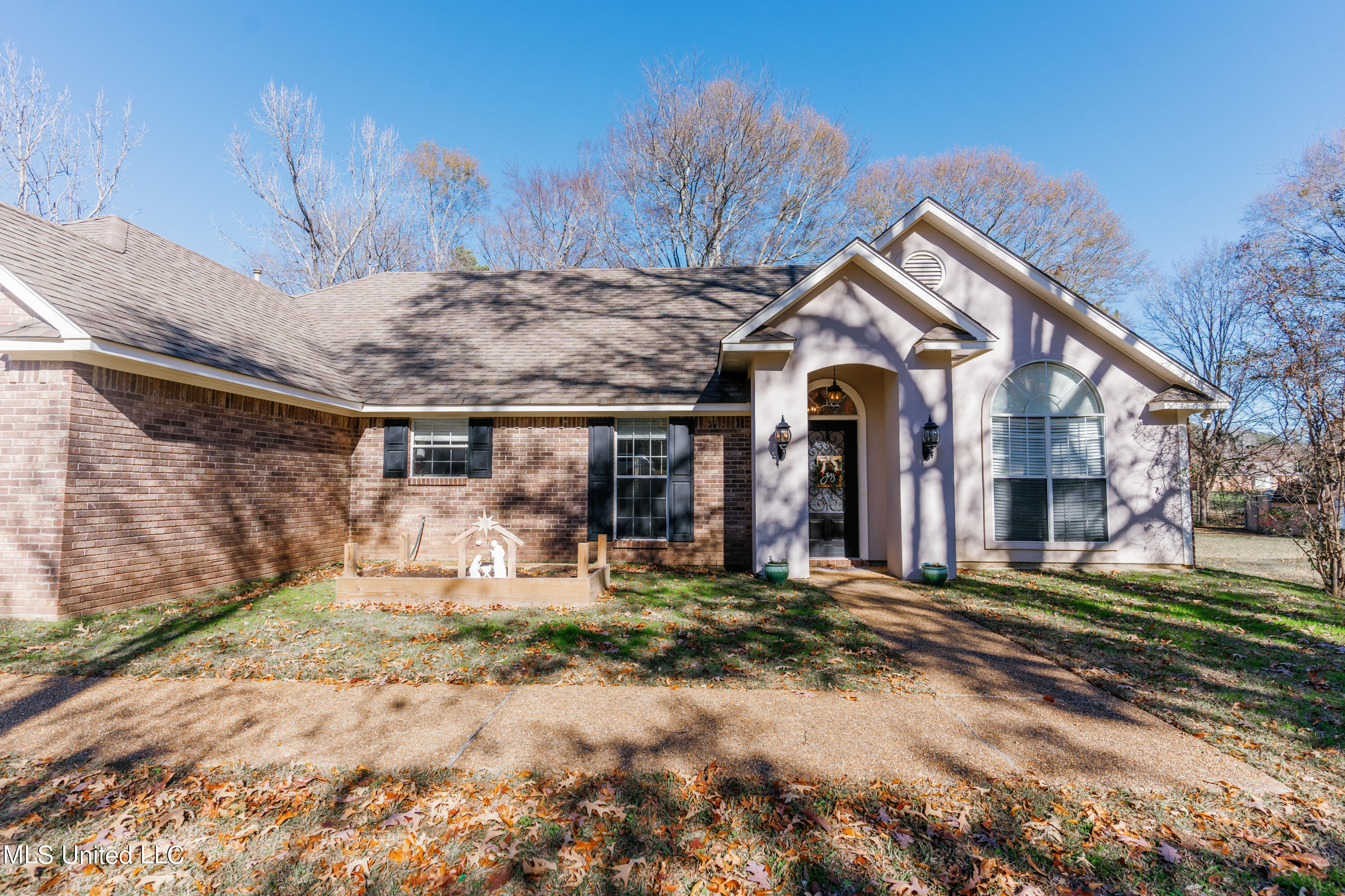 204 Ridge Park Cove Raymond, MS 39154 - Photo 1 of 64 1-Front