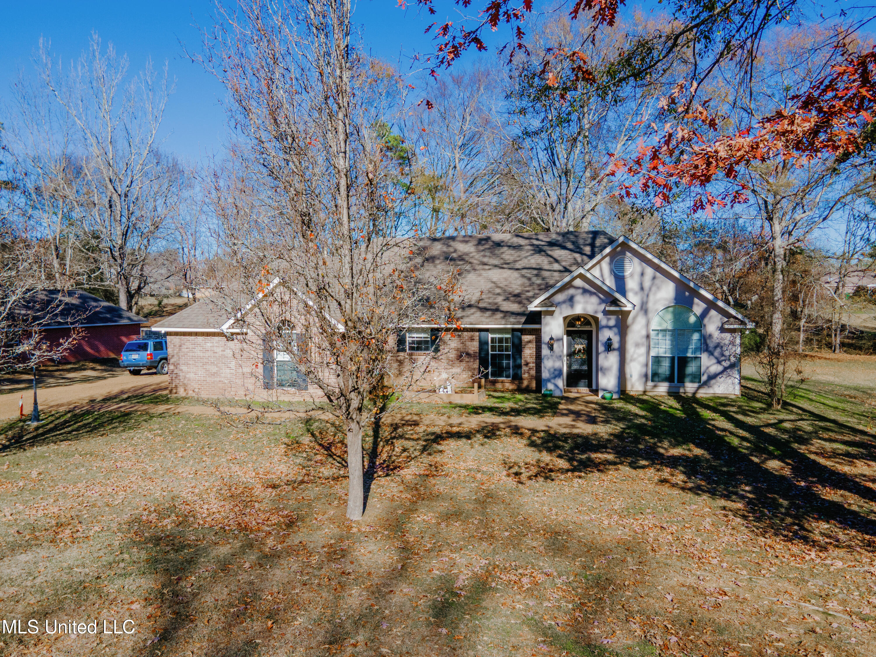 204 Ridge Park Cove Raymond, MS 39154 - Photo 10 of 64 10-Front