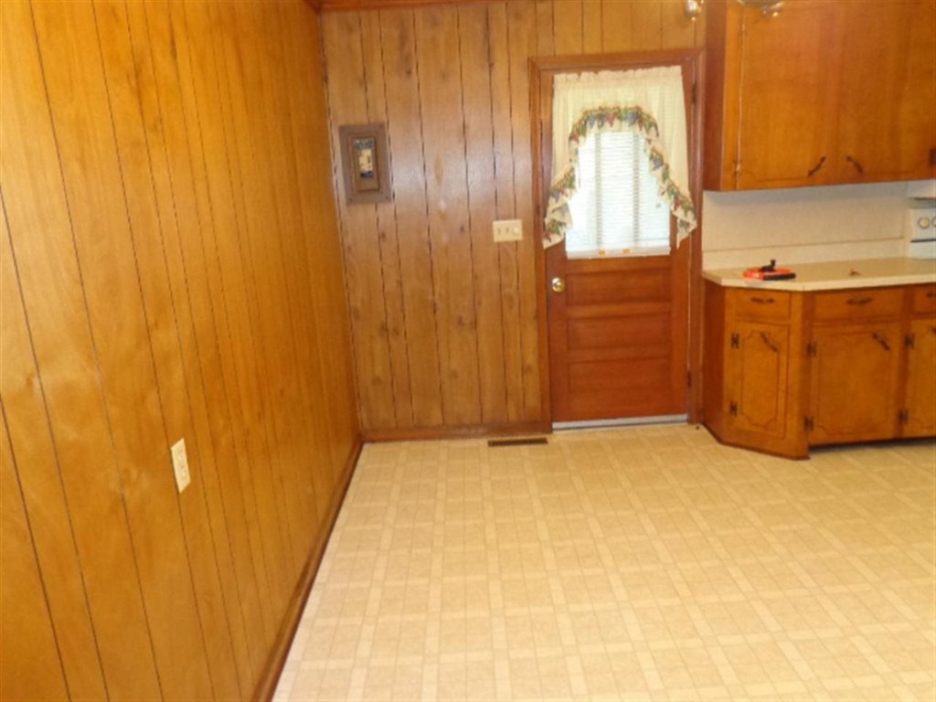 811 George Albert Lake Road Anderson, SC 29624 - Photo 9 of 23 Gallery Image 9