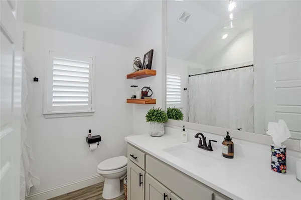 $2,600 | 812 Rogers Avenue, Godley, TX 76044