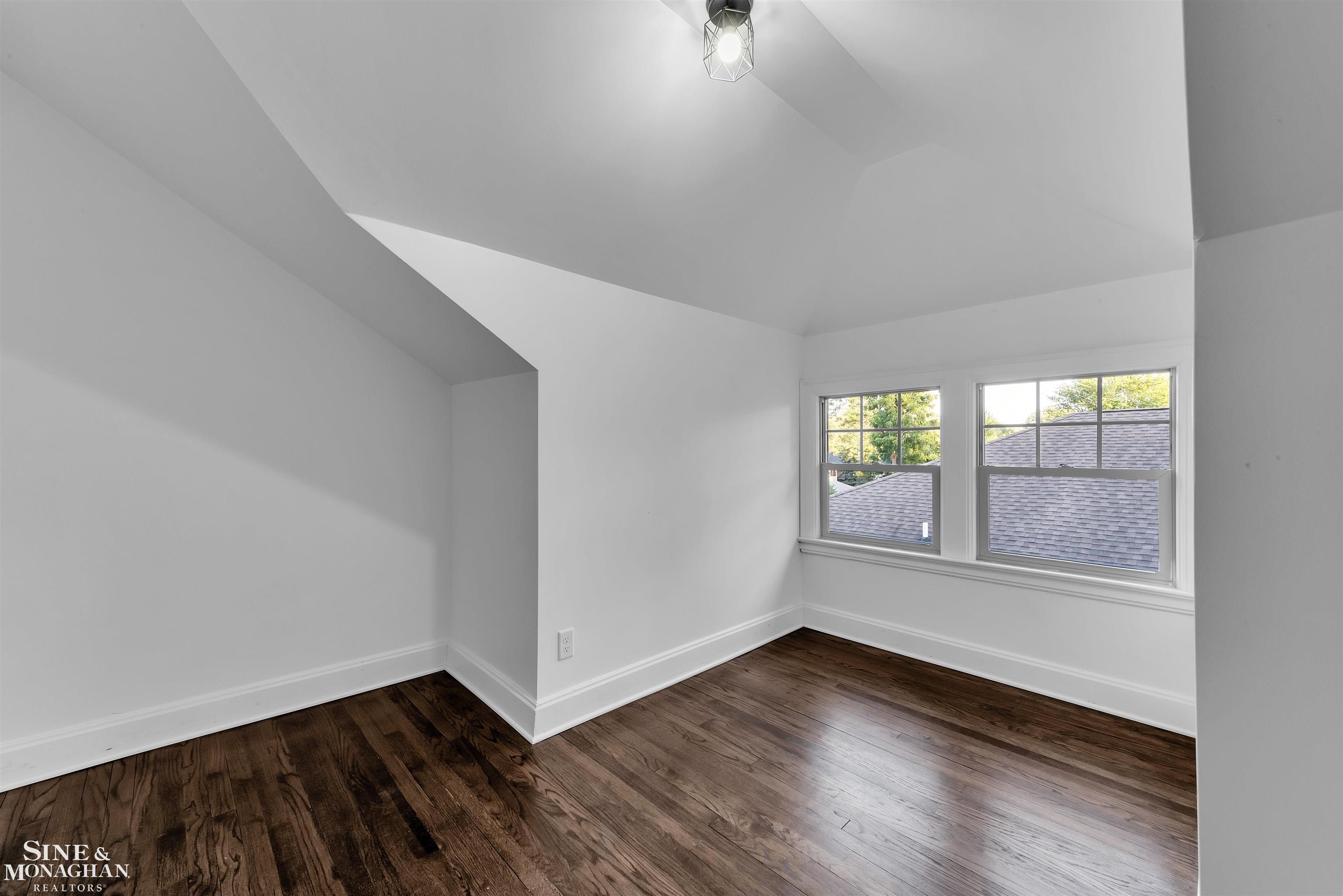 908 Trombley Road, Unit 2 Grosse Pointe, MI 48230 - Photo 40 of 73