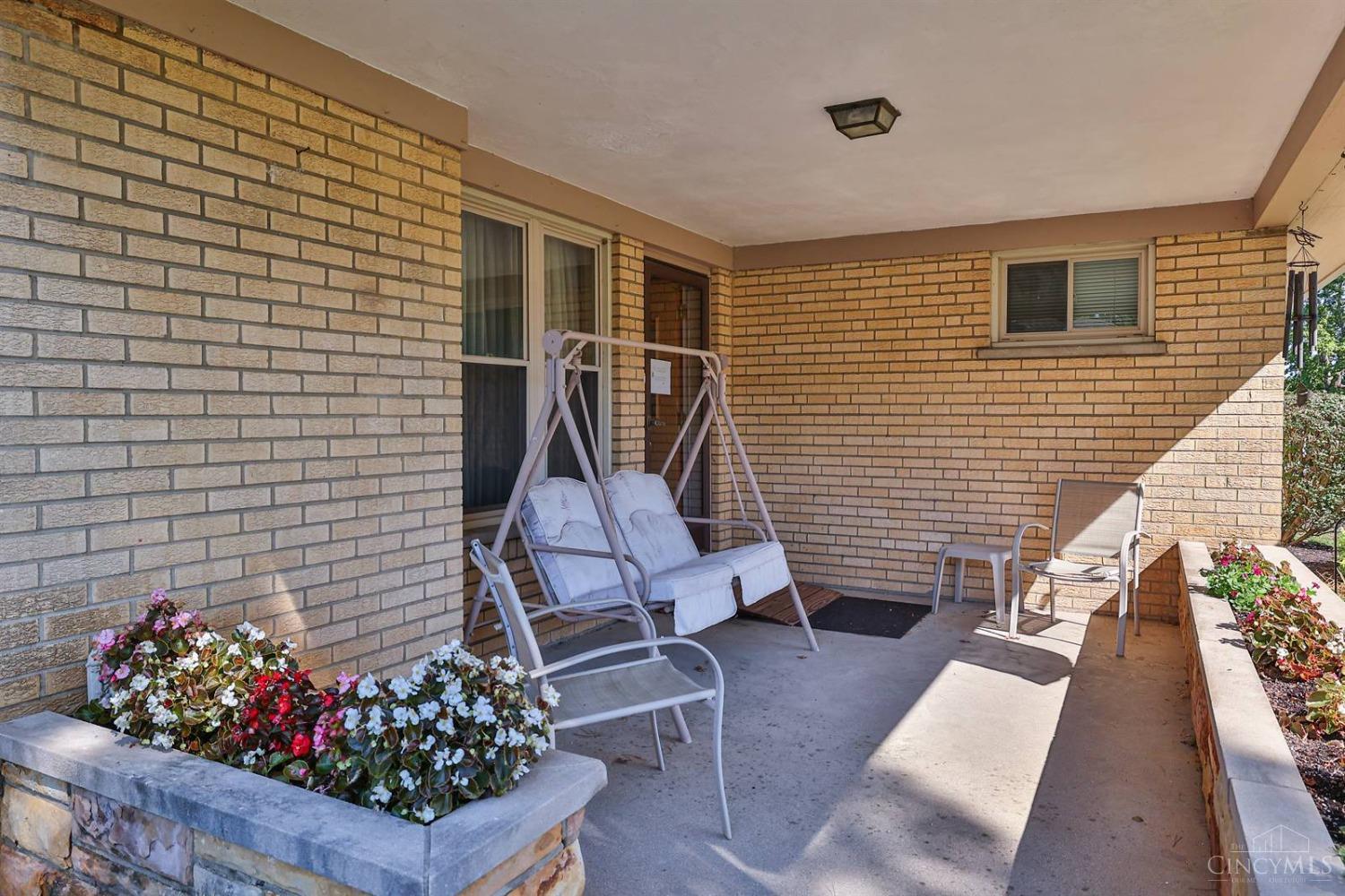 2040 Springdale Road Cincinnati, OH 45231 - Photo 20 of 24 Gallery Image 20