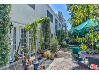 1467 Roscomare Road Los Angeles, CA 90077 - Photo 14 of 19 a view of outdoor space and garden