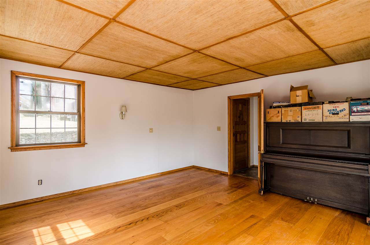 33 Waterman Road Weare, NH 03281 - Photo 10 of 34 Gallery Image 10