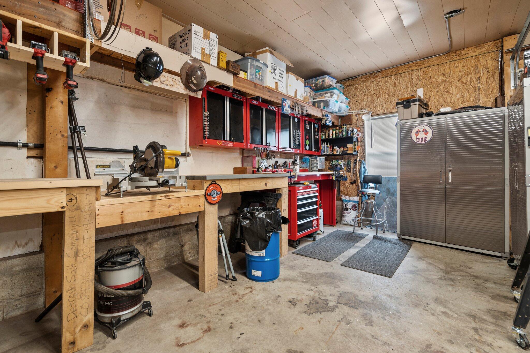 1500 Judd Road Saline, MI 48176 - Photo 97 of 117 1/2 heated garage