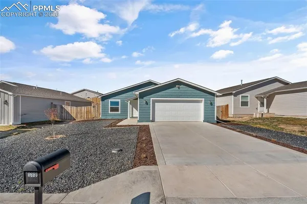 a house view with a outdoor space