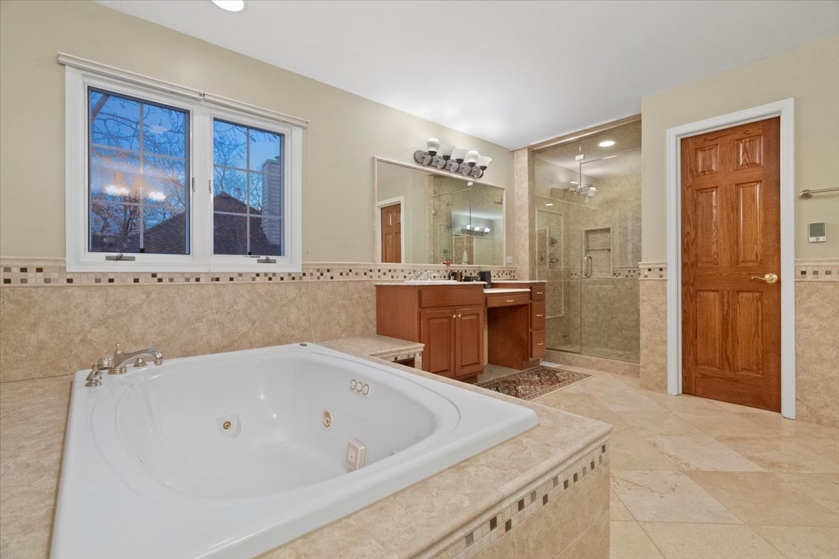 325 Williams Street Roselle, IL 60172 - Photo 19 of 40