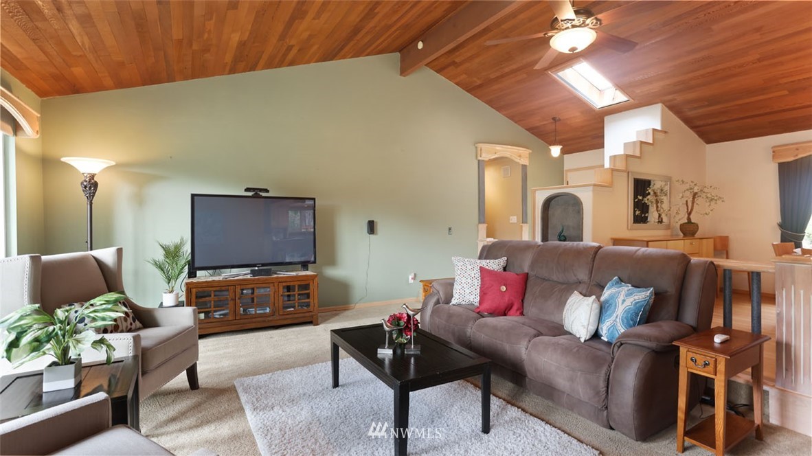 16433 Southeast 145th Street Renton, WA 98059 - Photo 11 of 38