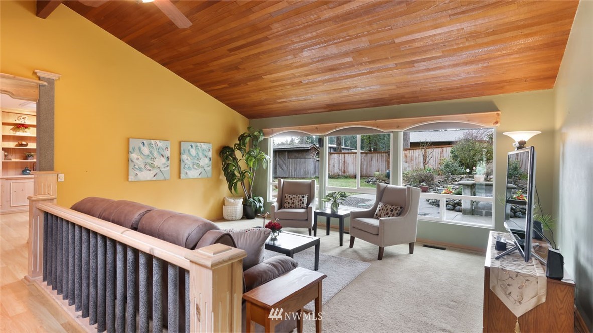 16433 Southeast 145th Street Renton, WA 98059 - Photo 8 of 38