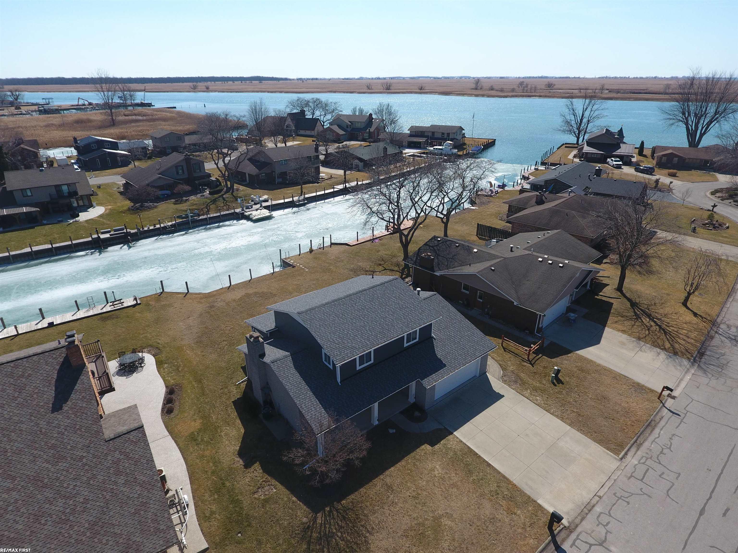 7327 Riverside Drive Algonac, MI 48001 - Photo 2 of 48 50168635-9074e4ff-7451-48d8-b4ff-dece33fbb64f.JPG