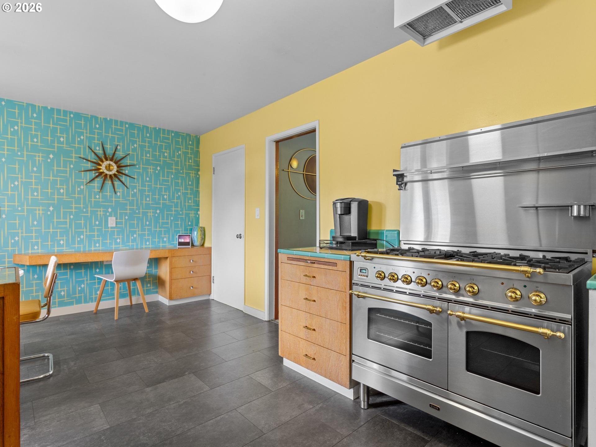 15015 Northeast Multnomah Street Portland, OR 97230 - Photo 16 of 48