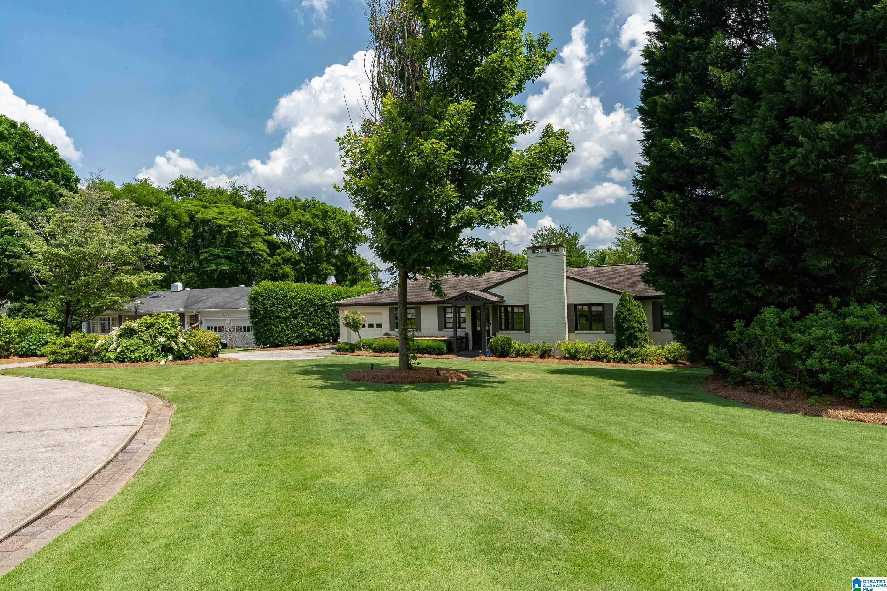 2209 Shades Crest Road Birmingham, AL 35216 - Photo 4 of 68
