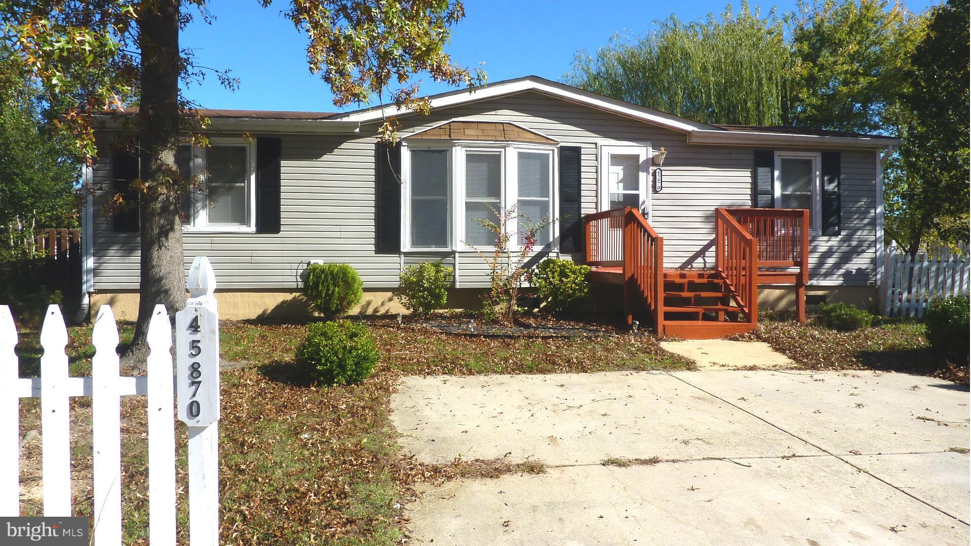 45870 South Springsteen Court California, MD 20619 - Photo 1 of 27 Exterior (Front)
