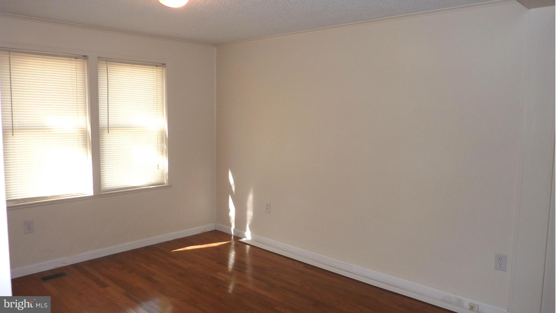 45870 South Springsteen Court California, MD 20619 - Photo 11 of 27 Bedroom (Master)