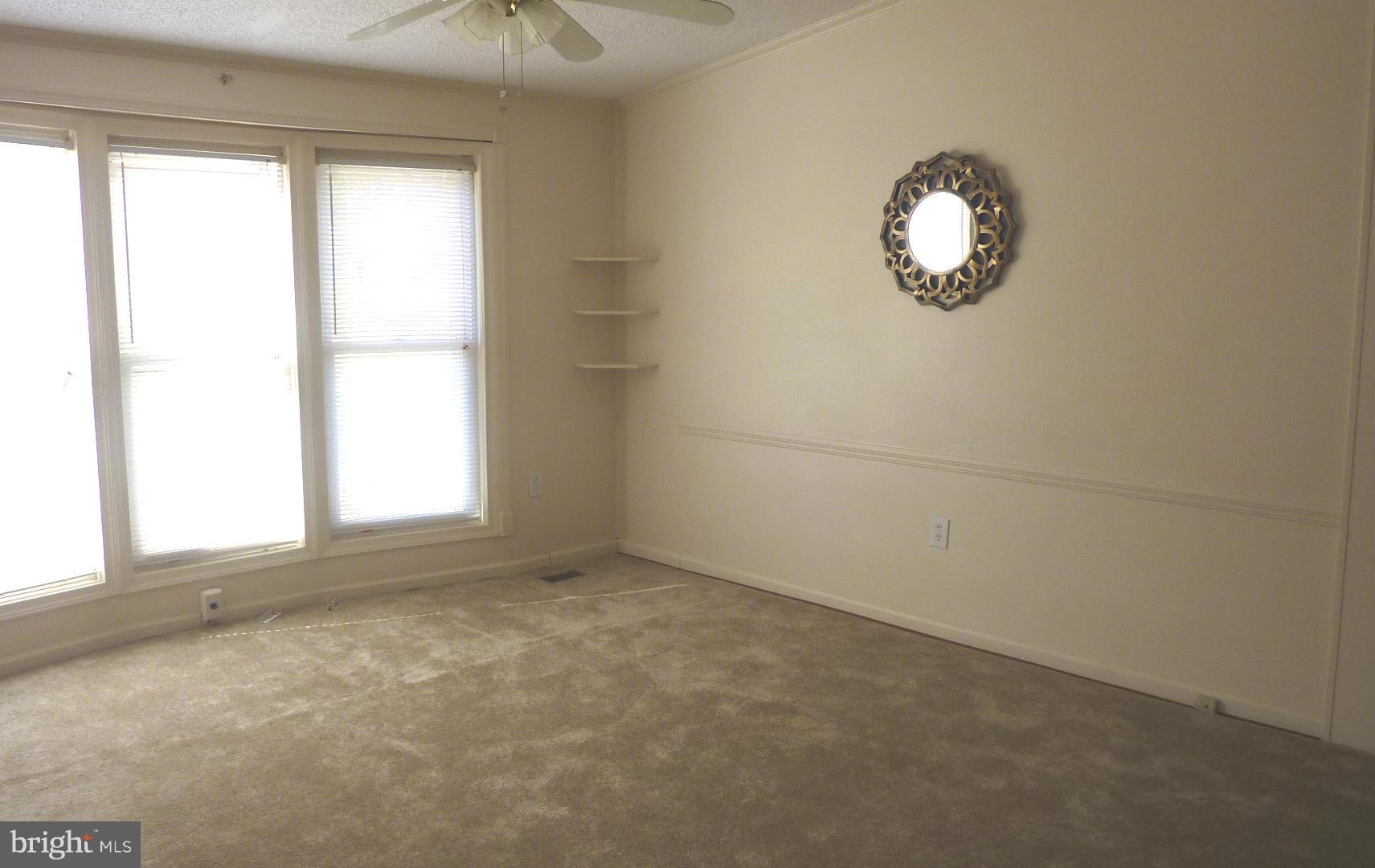45870 South Springsteen Court California, MD 20619 - Photo 3 of 27 Living Room