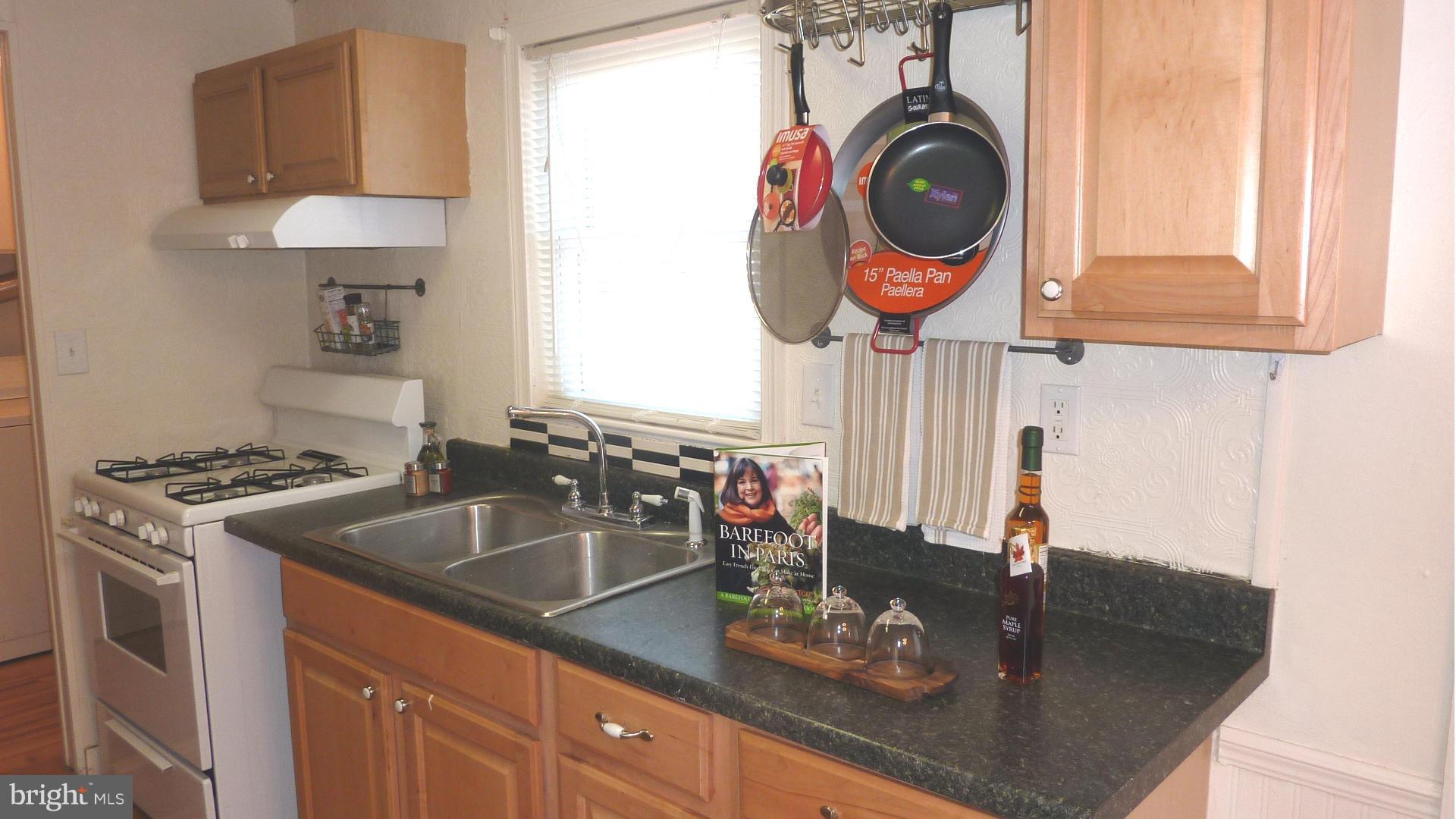 45870 South Springsteen Court California, MD 20619 - Photo 6 of 27 Kitchen