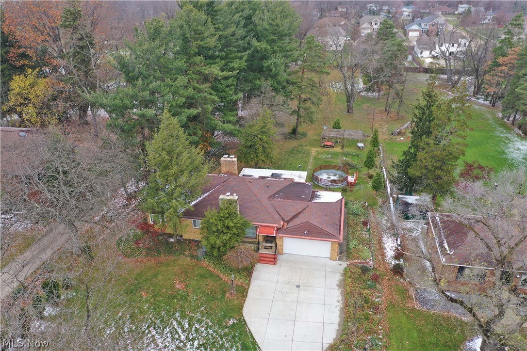 251 Chestnut Road Independence, OH 44131 - Photo 2 of 36 Gallery Image 2