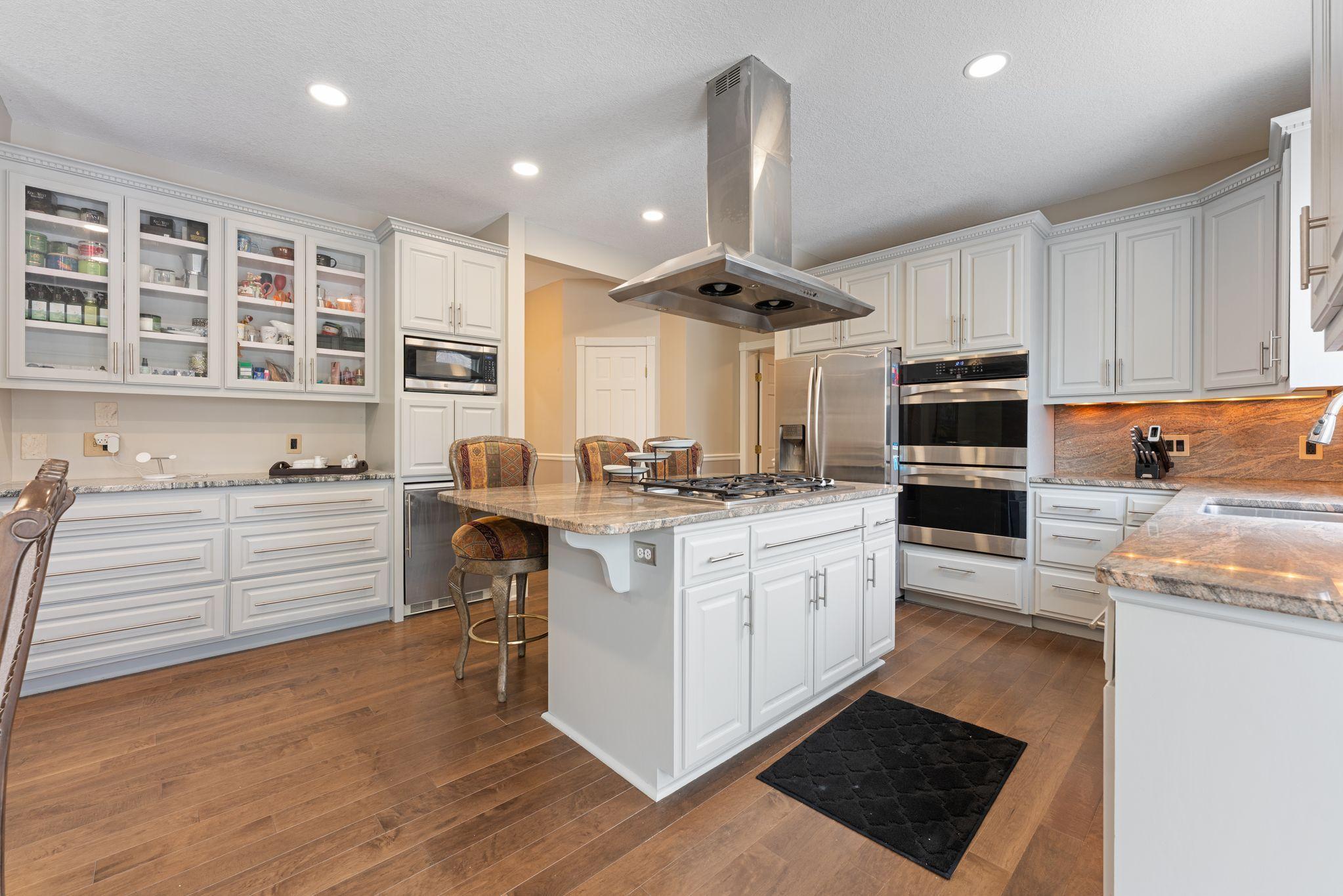 6453 Oxford Road North Shakopee, MN 55379 - Photo 4 of 43