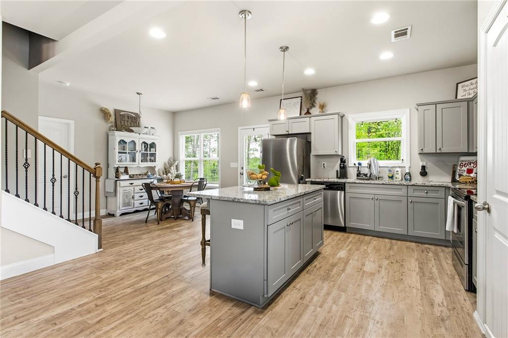 171 Strickland Loop Forsyth, GA 31029 - Photo 5 of 30