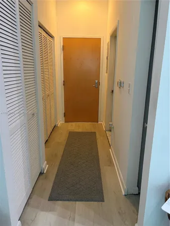 $2,350 | 244 Biscayne Boulevard, Unit 341, Miami, FL 33132