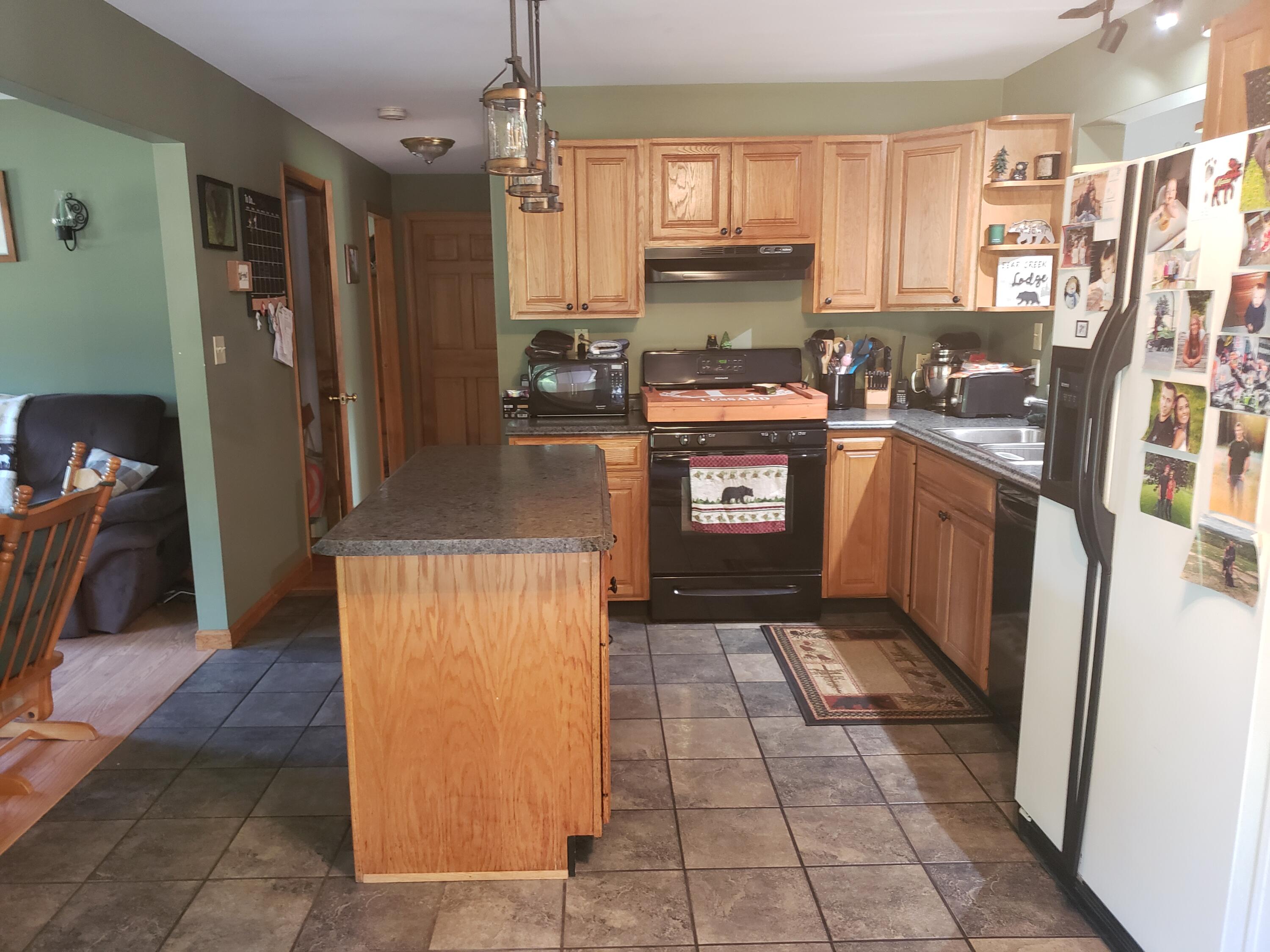 234 Academy Road Monmouth, ME 04259 - Photo 4 of 39 Kitchen