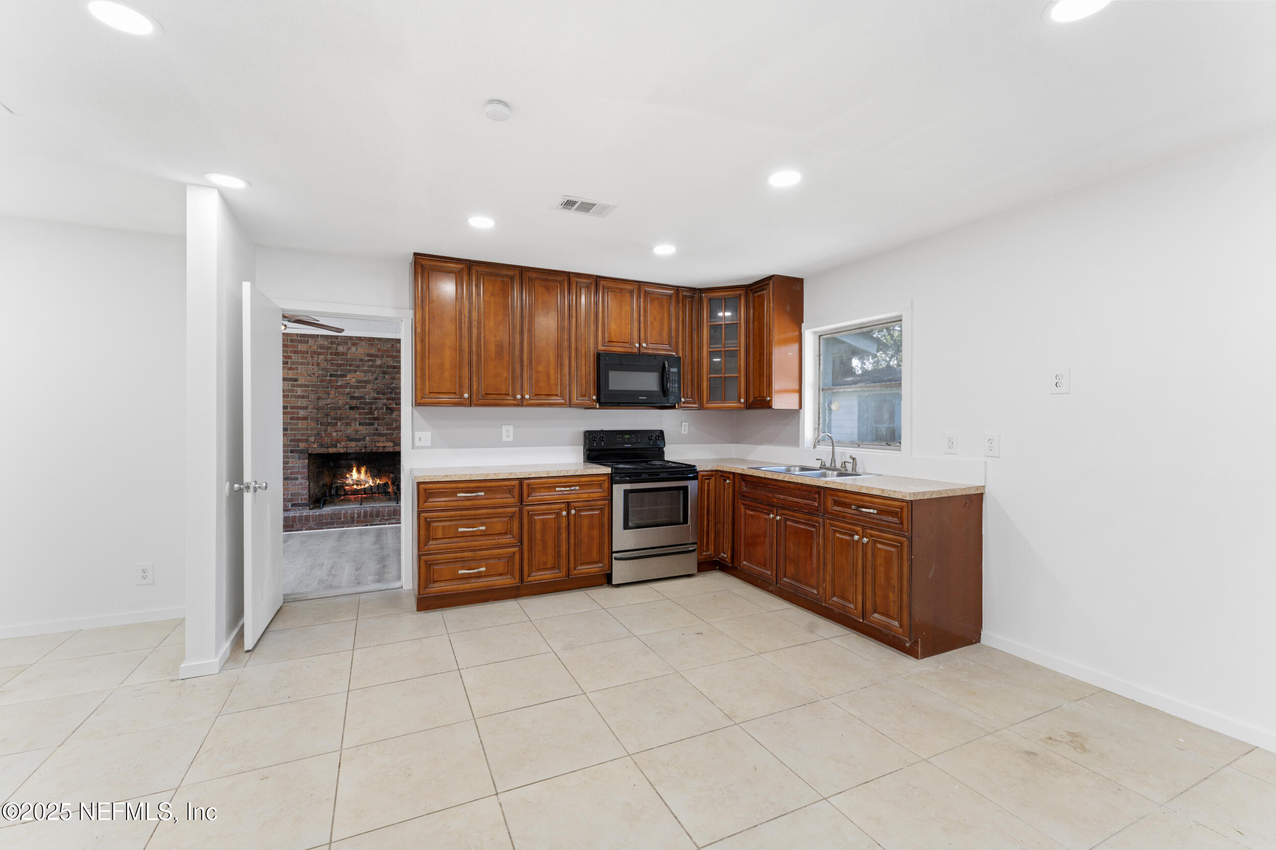 2626 Leonid Road Jacksonville, FL 32218 - Photo 14 of 40 2626 LEONID Road,