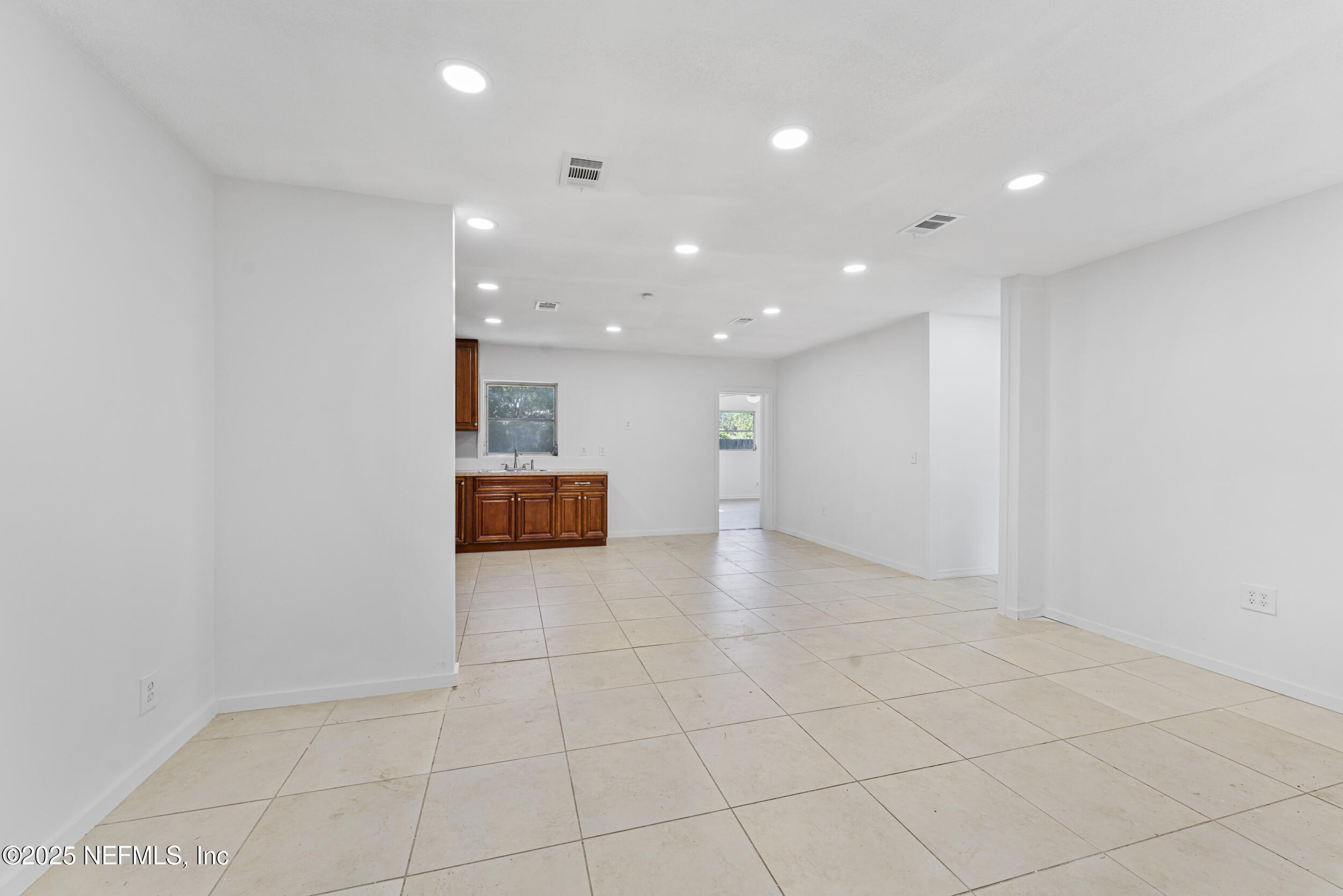 2626 Leonid Road Jacksonville, FL 32218 - Photo 10 of 40 2626 LEONID Road,