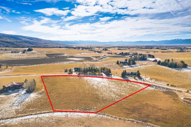 $950,000 | 125 Yellow Rose Drive, Alta, WY 83414