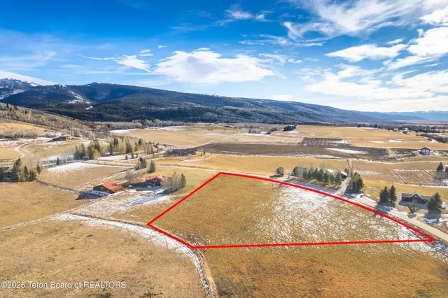 $950,000 | 125 Yellow Rose Drive, Alta, WY 83414