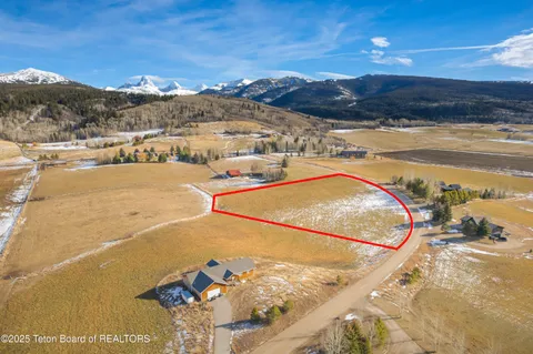 $950,000 | 125 Yellow Rose Drive, Alta, WY 83414