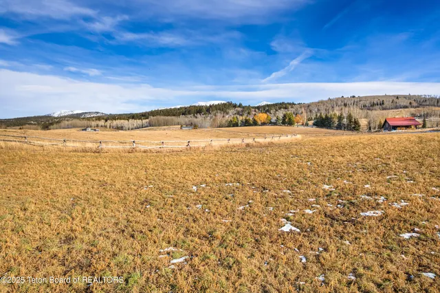 $950,000 | 125 Yellow Rose Drive, Alta, WY 83414
