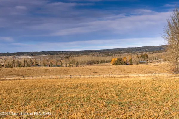 $950,000 | 125 Yellow Rose Drive, Alta, WY 83414