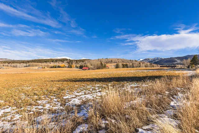 $950,000 | 125 Yellow Rose Drive, Alta, WY 83414