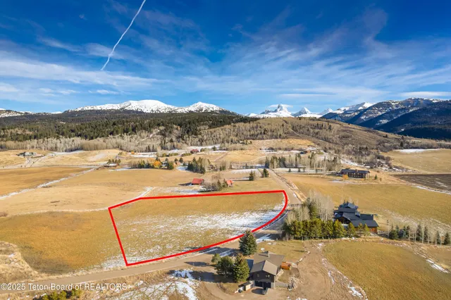 $950,000 | 125 Yellow Rose Drive, Alta, WY 83414
