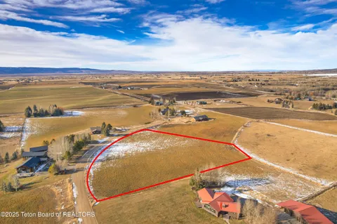 $950,000 | 125 Yellow Rose Drive, Alta, WY 83414