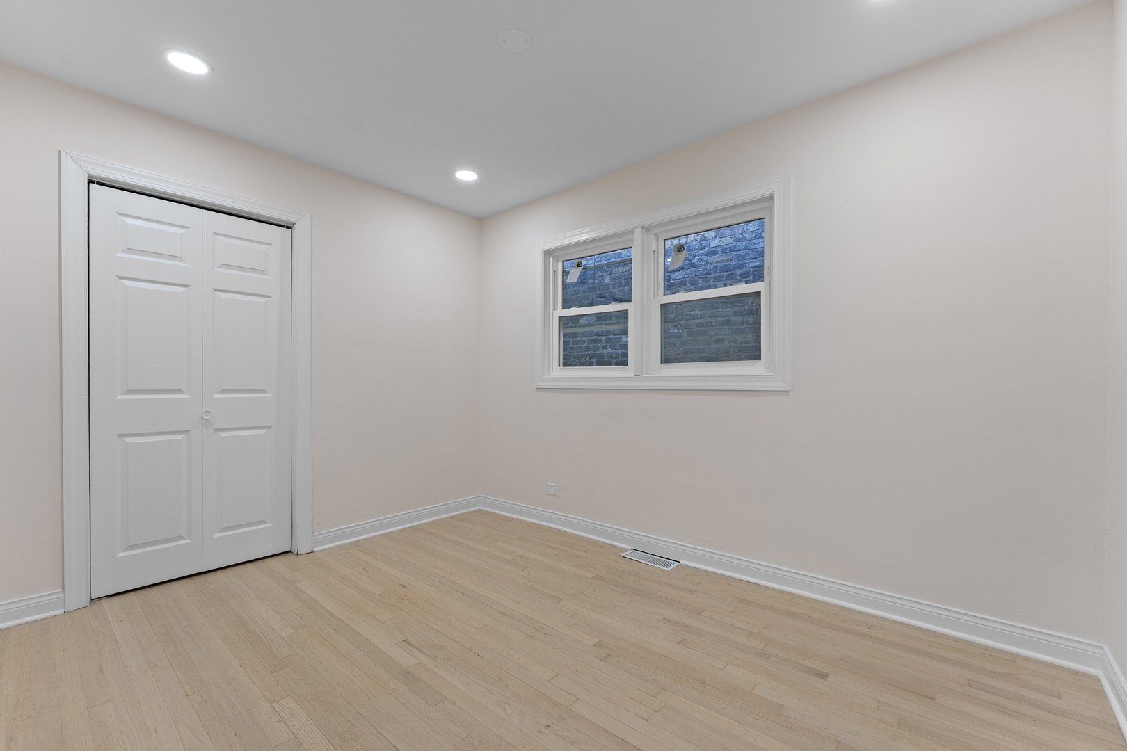 932 North Ridgeway Avenue Chicago, IL 60651 - Photo 16 of 34 Gallery Image 16
