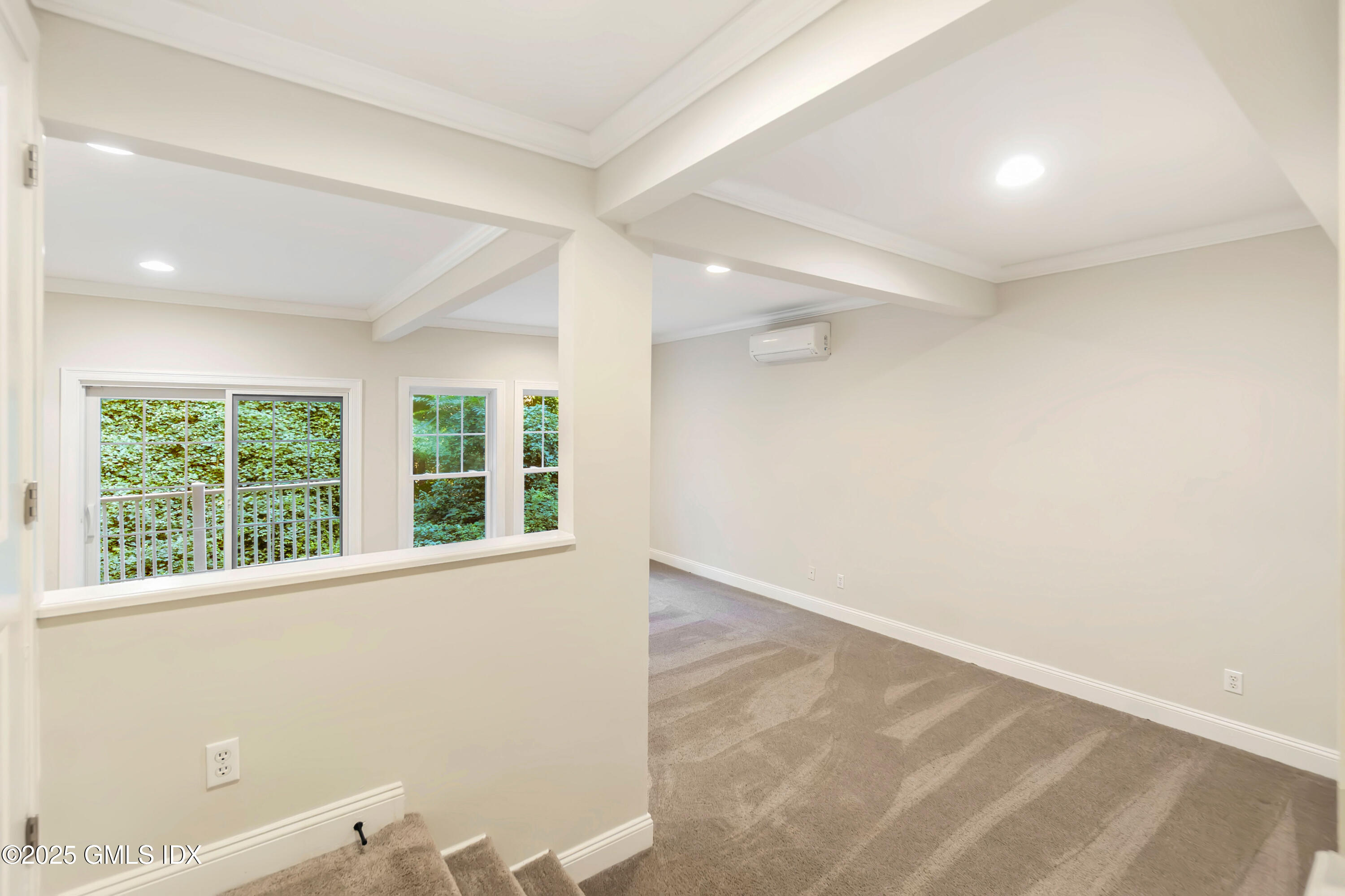 221 Weaver Street, Unit 19C Greenwich, CT 06831 - Photo 11 of 23 an empty room with a window