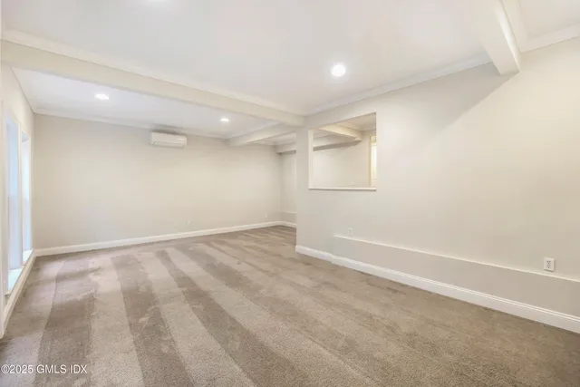 $7,100 | 221 Weaver Street, Unit 19C, Greenwich, CT 06831